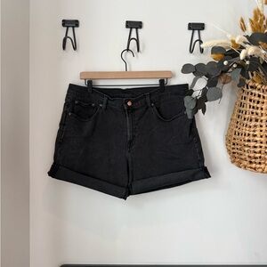 GAP Women's Black Jean Shorts